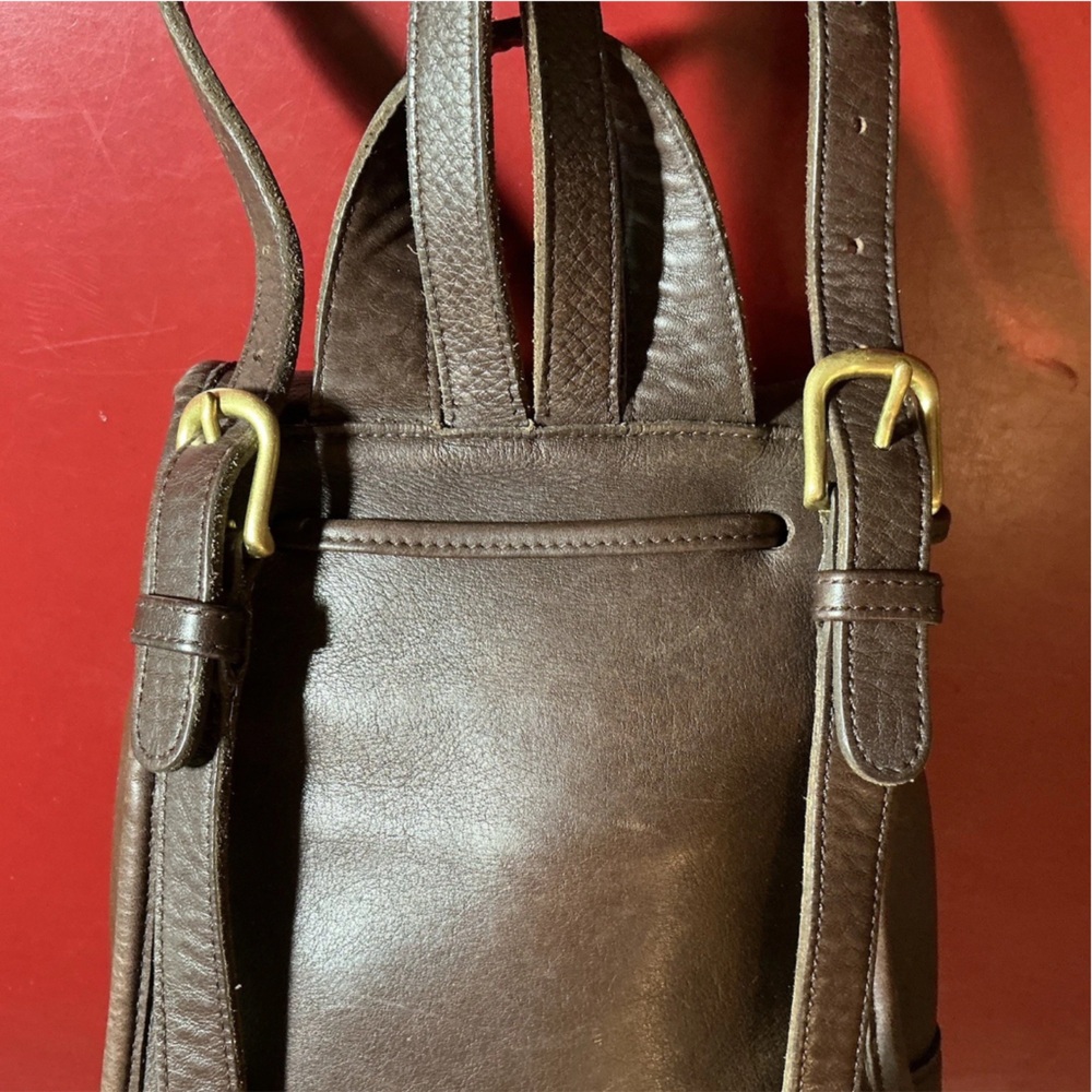 Vintage Coach 9960 Brown Leather Backpack Purse Small Daypack Brass turn lock - Picture 16 of 16